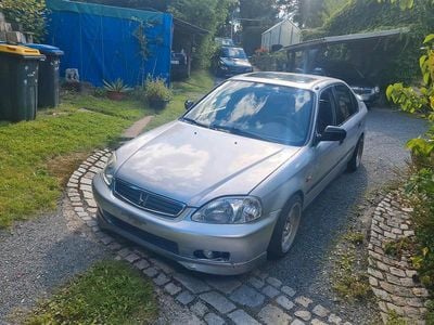 Gebraucht Honda Civic 115 PS (84 kW) 1999 Silber Limousine