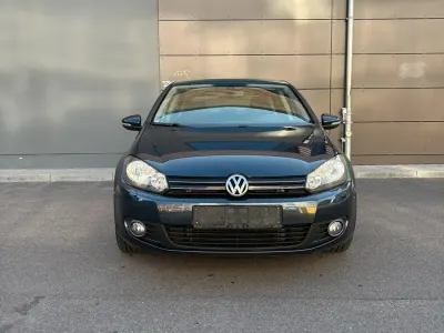 Gebraucht VW Golf VI Team 105 PS (77 kW) 2010 Blau Limousine