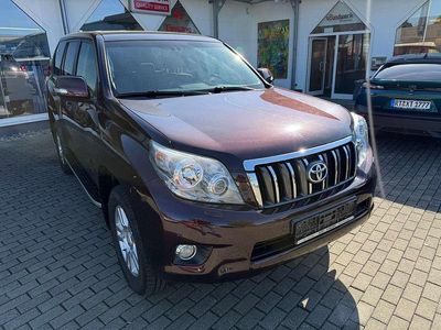 Second-hand Toyota Land Cruiser Life 190 CP (139 kW) 2011 Roșu SUV