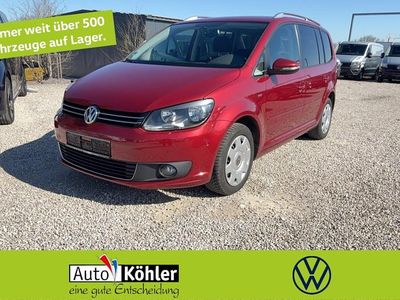 Gebraucht VW Touran Life 140 PS (102 kW) 2013 Wild cherry red Van / Kleinbus