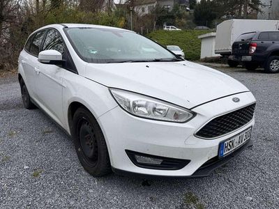 Gebraucht Ford Focus Business Edition 101 PS (74 kW) 2015 Weiss Kombi