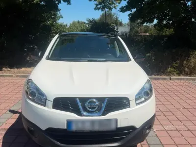 Gebraucht Nissan Qashqai 117 PS (86 kW) 2013 Weiß SUV