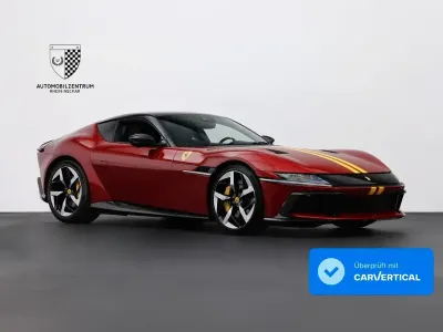 Neu Ferrari 12 Cilindri 829 PS (609 kW) 2025 Rot Coupé