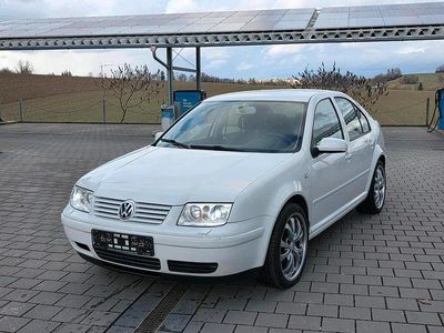 Usata VW Bora 116 CV (85 kW) 2001 Bianco Berlina