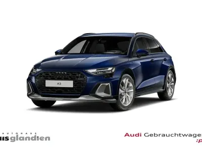 Gebraucht Audi A3 Sport 204 PS (150 kW) 2025 Navarrablau metallic Limousine