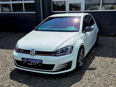 Pure white Gebraucht 2014 VW Golf VII GTI Kleinwagen | 14.900 € (Fairer Preis)
