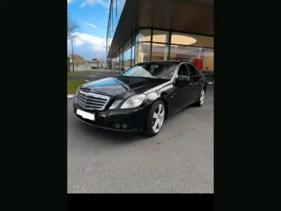 Second-hand Mercedes E250 204 CP (150 kW) 2010 Negru Berlinǎ