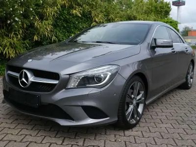 Gebraucht Mercedes CLA180 Urban 122 PS (89 kW) 2014 Mountaingrau  met. Limousine