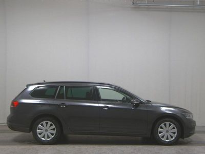 Usata VW Passat 150 CV (110 kW) 2020 Grigio