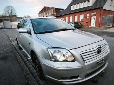 Gebraucht Toyota Avensis Sol 177 PS (130 kW) 2005 Other Kombi