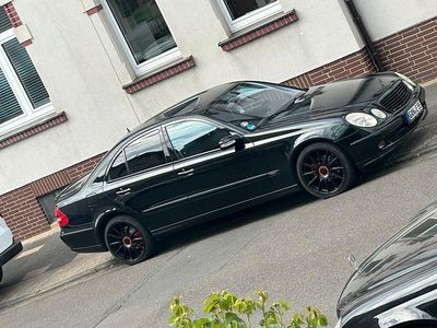 Gebraucht Mercedes E280 2005 Schwarz Limousine