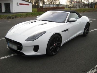 gebraucht Jaguar F-Type 2.0 L P300 Turbo R-Dynamic Aut. 20 Zoll