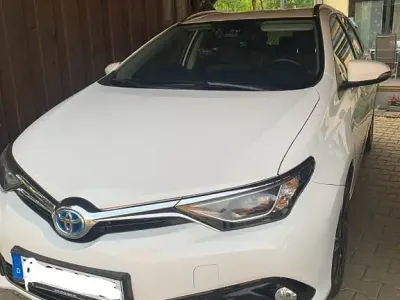 Gebraucht Toyota Auris Touring Sports 136 PS (100 kW) 2016 Weiß Kombi