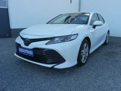 Gebraucht Toyota Camry Hybrid Business Edition 178 PS (130 kW) 2019 Weiß Limousine