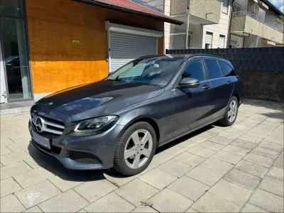 Gebraucht Mercedes C180 116 PS (85 kW) 2016 Grau Kombi
