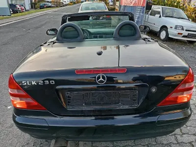 Gebraucht Mercedes SLK230 193 PS (141 kW) 2000 Schwarz Cabrio