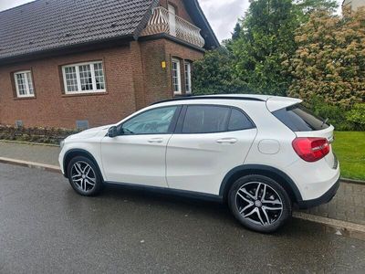 gebraucht Mercedes GLA200 Automatik 4 matic