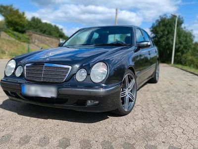 Mercedes E280