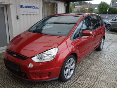 Gebraucht Ford S-MAX Titanium 131 PS (96 kW) 2007 Rot Van / Kleinbus