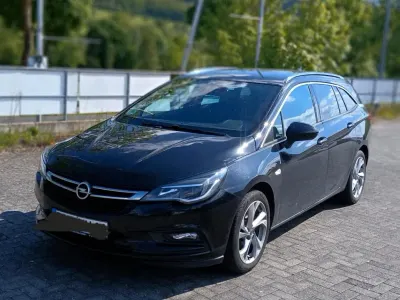 Usado Opel Astra Dynamic 110 HP (80 kW) 2019 Preto Carrinha