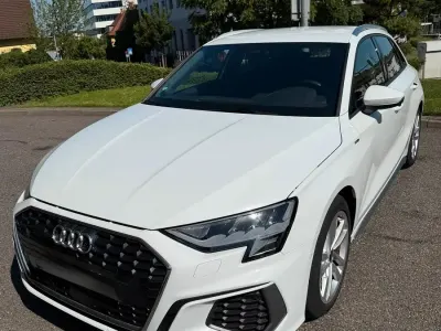 Gebraucht Audi A3 Sportback S-Line 150 PS (110 kW) 2023 Weiß Kleinwagen