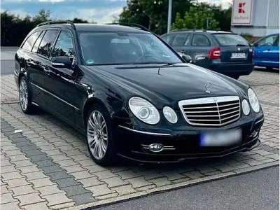 Gebraucht Mercedes E320 224 PS (164 kW) 2006 Schwarz Kombi