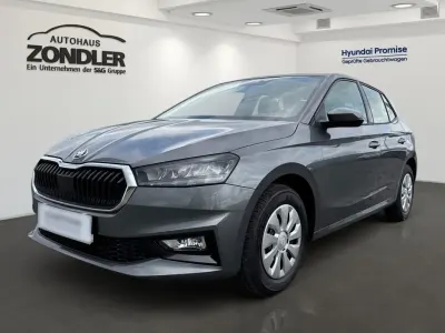 Neu Skoda Fabia Essence 95 PS (69 kW) 2026 Grau Kleinwagen