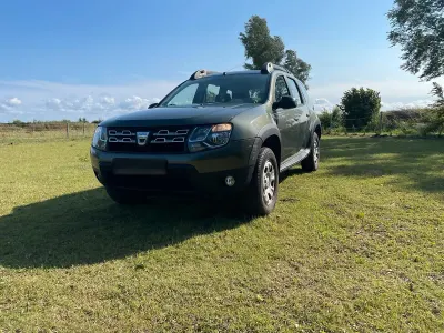 Gebraucht Dacia Duster 125 PS (91 kW) 2014 Grün SUV