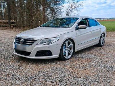 Gebraucht VW Passat R 300 PS (220 kW) 2009 Weiß Limousine