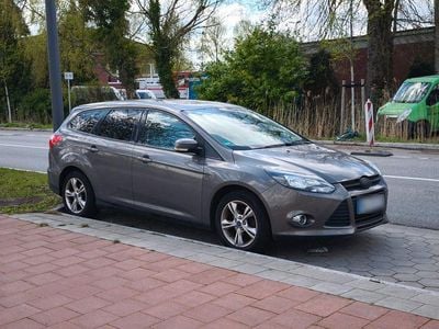 Usata Ford Focus 101 CV (74 kW) 2012 Grigio Station wagon