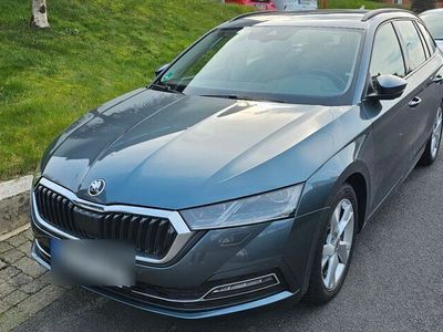 gebraucht Skoda Octavia 2.0 TDI SCR 110kW DSG FIRST EDIT. CO...