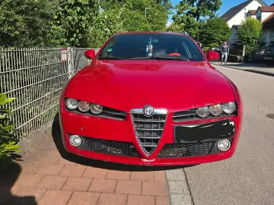 Gebraucht Alfa Romeo 159 120 PS (88 kW) 2010 Rot Kombi