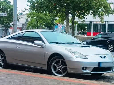 Gebraucht Toyota Celica 143 PS (105 kW) 1999 Silber Coupé