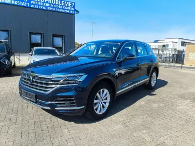 Gebraucht VW Touareg Elegance 340 PS (250 kW) 2022 Blau SUV