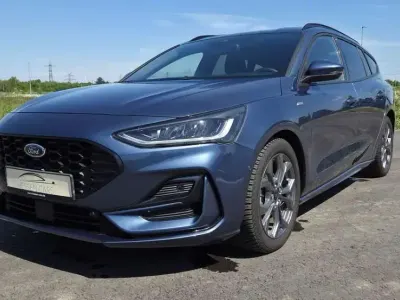 Gebraucht Ford Focus ST-Line X 125 PS (91 kW) 2023 Chrome blue metallic Kombi