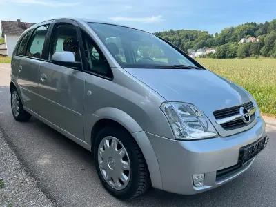 Gebraucht Opel Meriva 101 PS (74 kW) 2004 Silber Van / Kleinbus