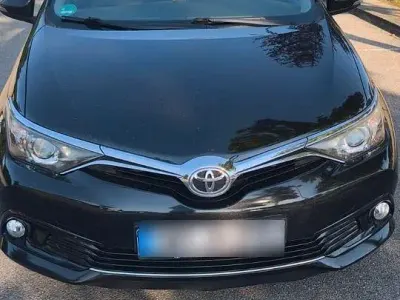 Gebraucht Toyota Auris Design 116 PS (85 kW) 2016 Schwarz Limousine