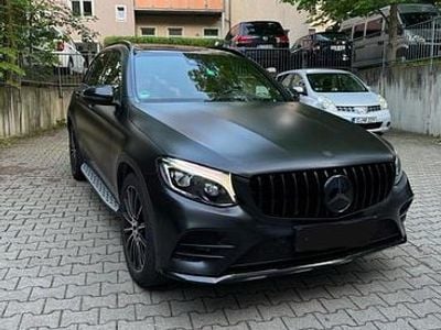 Używany Mercedes GLC250 AMG line 210 KM (154 kW) 2017 Szary SUV
