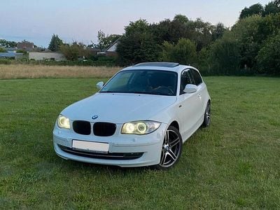 Gebraucht BMW 116 190 PS (139 kW) 2012 Weiß Kleinwagen