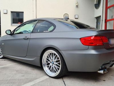 Usata BMW 325 M Sport 218 CV (160 kW) 2010 Grigio Coupé