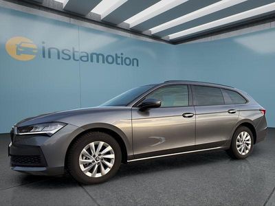 Grau Gebraucht 2025 Skoda Superb Kombi | 29.049 € (Superpreis)