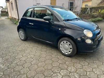 Gebraucht Fiat 500 70 PS (51 kW) 2011 Blau Kleinwagen