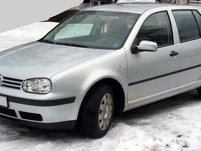Silber Gebraucht 2000 VW Golf IV Kleinwagen | 2.800 € (Fairer Preis)