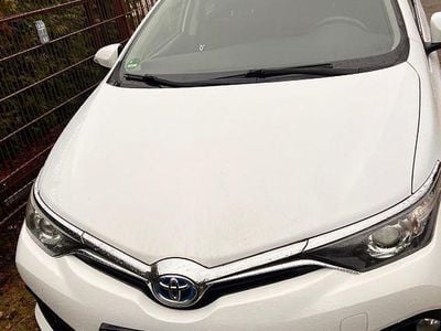 Toyota Auris Hybrid