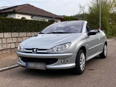 gebraucht Peugeot 206 CC Cabrio