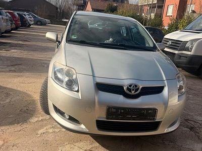 Gebraucht Toyota Auris 124 PS (91 kW) 2008 Silber Kleinwagen