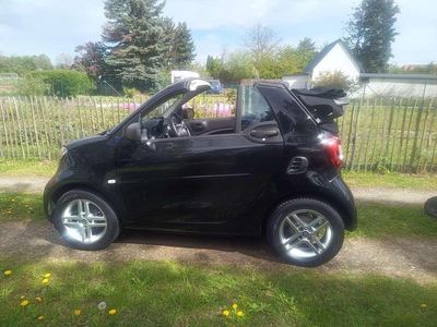 Gebraucht Smart ForTwo Electric Drive 60 kW (82 PS) 2021 Schwarz Cabrio