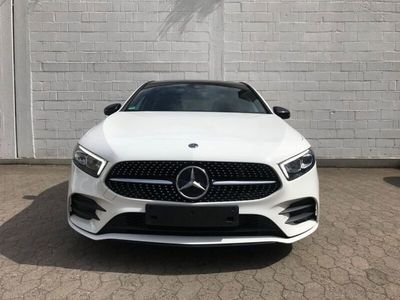 Gebraucht Mercedes A200 AMG line 163 PS (119 kW) 2017 Weiß Limousine