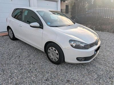 Usata VW Golf VI 80 CV (58 kW) 2008 Bianco Utilitaria