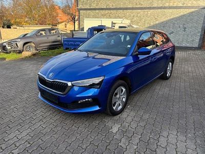Raceblau metallic Gebraucht 2023 Skoda Scala Kleinwagen | 22.445 € (Fairer Preis)